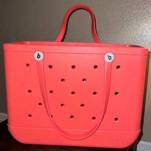Bogg Bag - New Large Coral